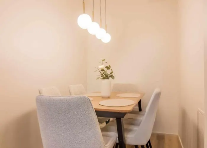 Old Town Deluxe タルトゥ